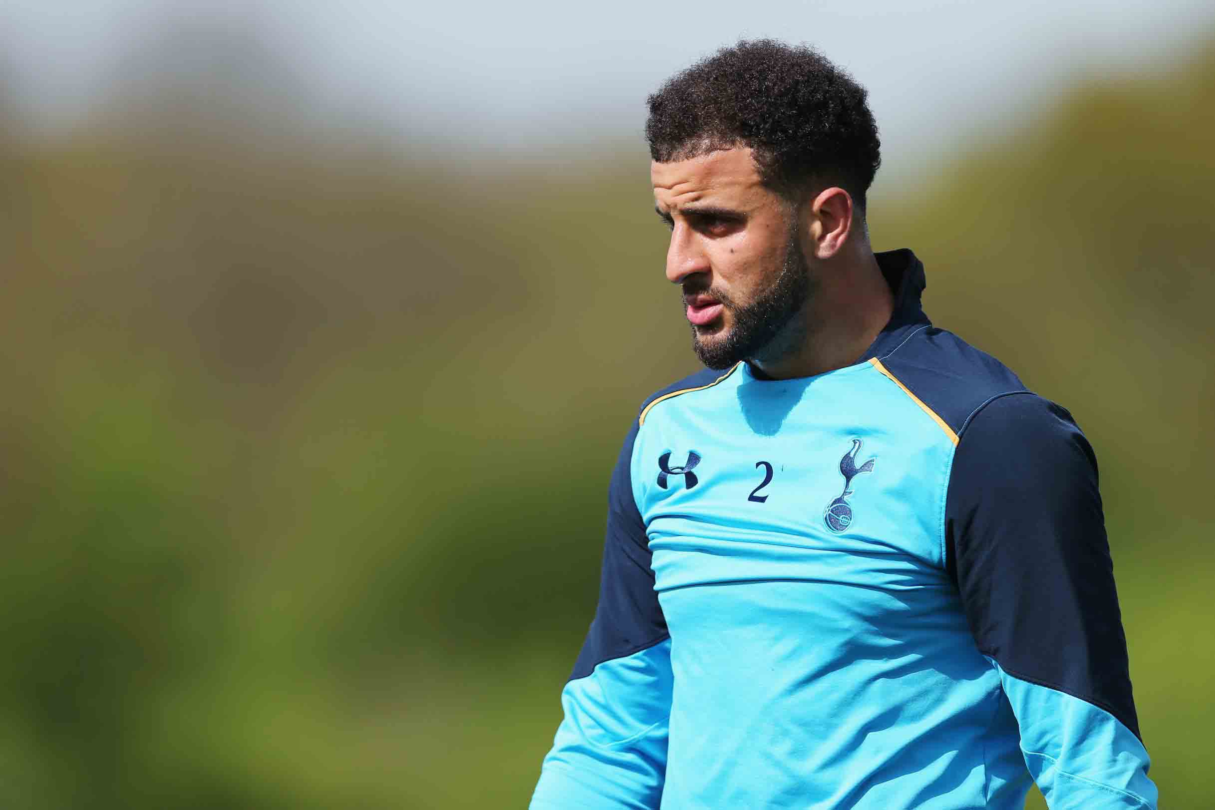 Kyle walker. Walker футболист. Кайл Уокер футболист. Кайл Волкер вратарь.