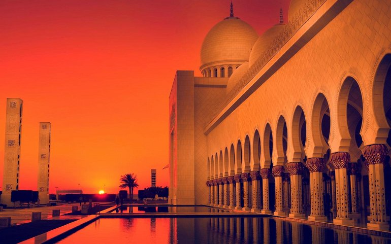 Sheikh Zayed Grand Mosque Night